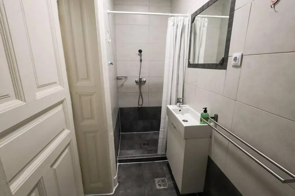 Pest-Port Private Apartment Room-5 Budapest 0*,  Magyarország